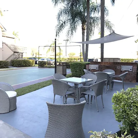 Doral Inn & Suites Miami Airport West-3